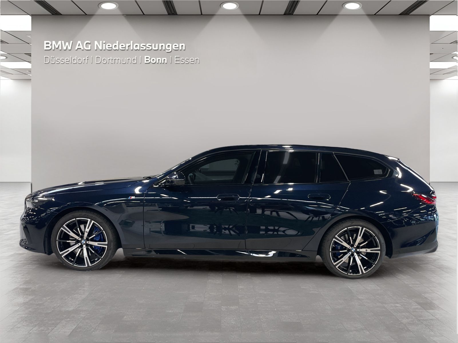 BMW 540 2025 г. Чёрный, пробег 45655 км