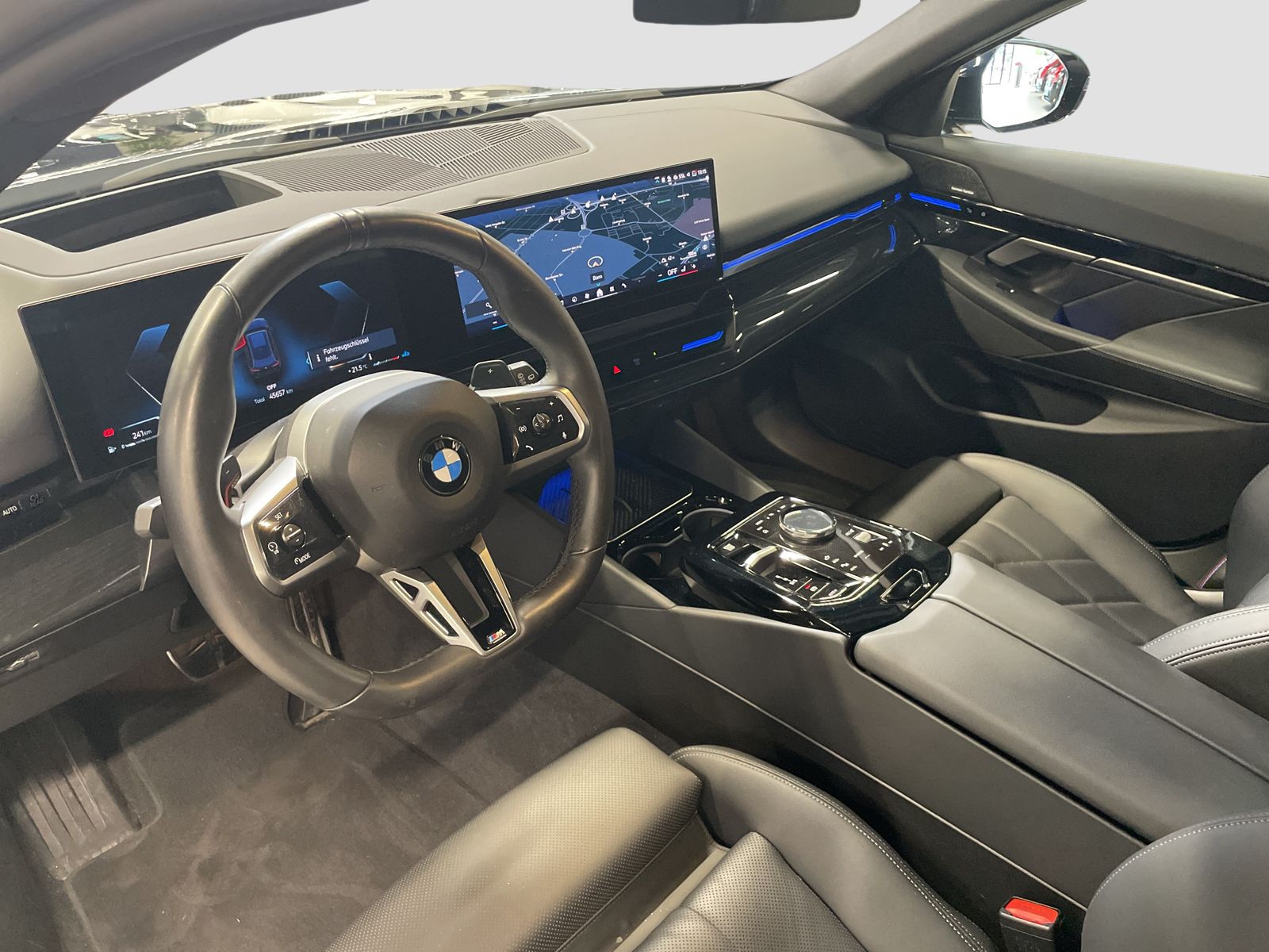 BMW 540 2025 г. Чёрный, пробег 45655 км
