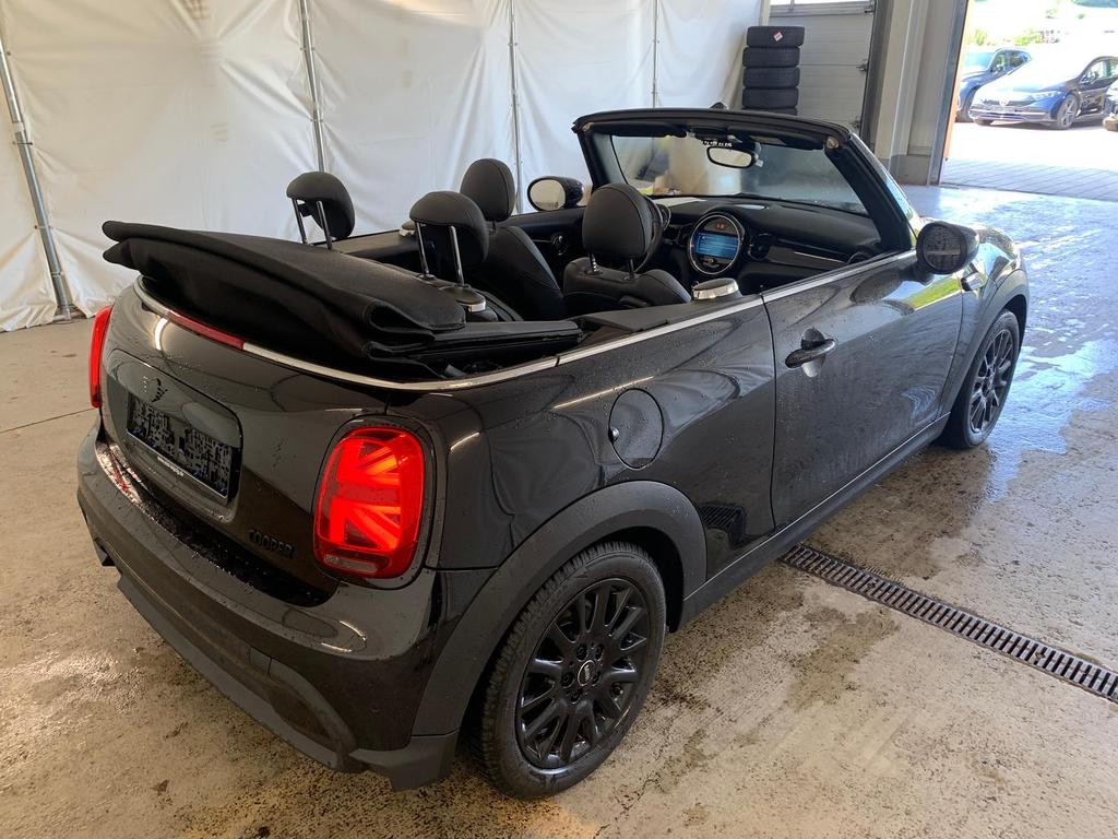 Mini COOPER CABRIO 2023 г. Чёрный, пробег 48900 км