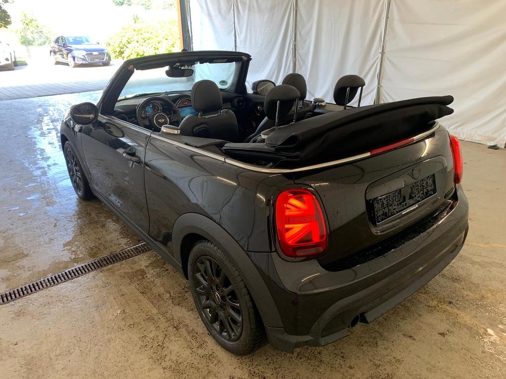 Mini COOPER CABRIO 2023 г. Чёрный, пробег 48900 км
