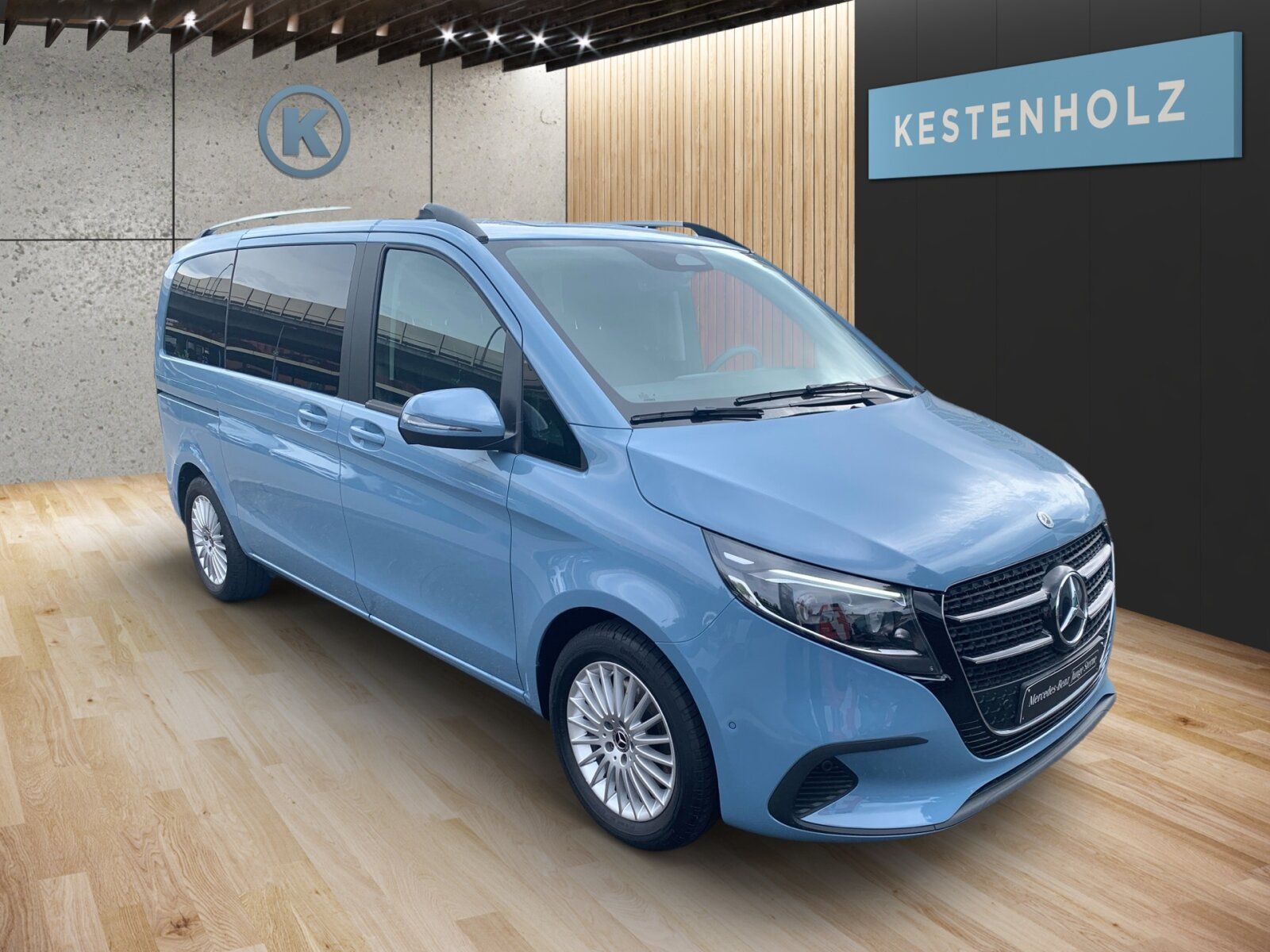 Mercedes-Benz V 220 2025 г. Синий, пробег 25226 км