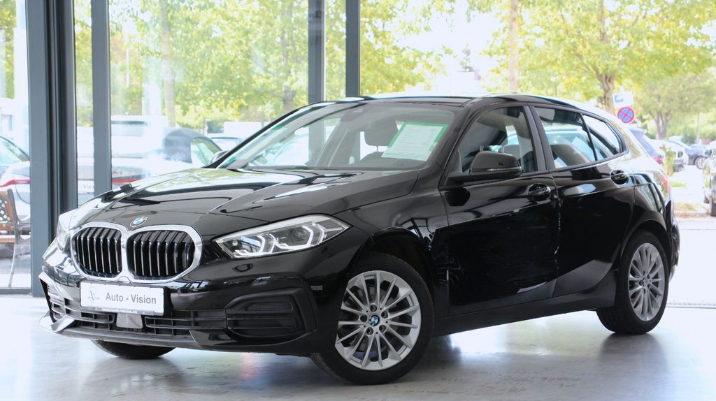 BMW 118 2023 г. Чёрный, пробег 35927 км