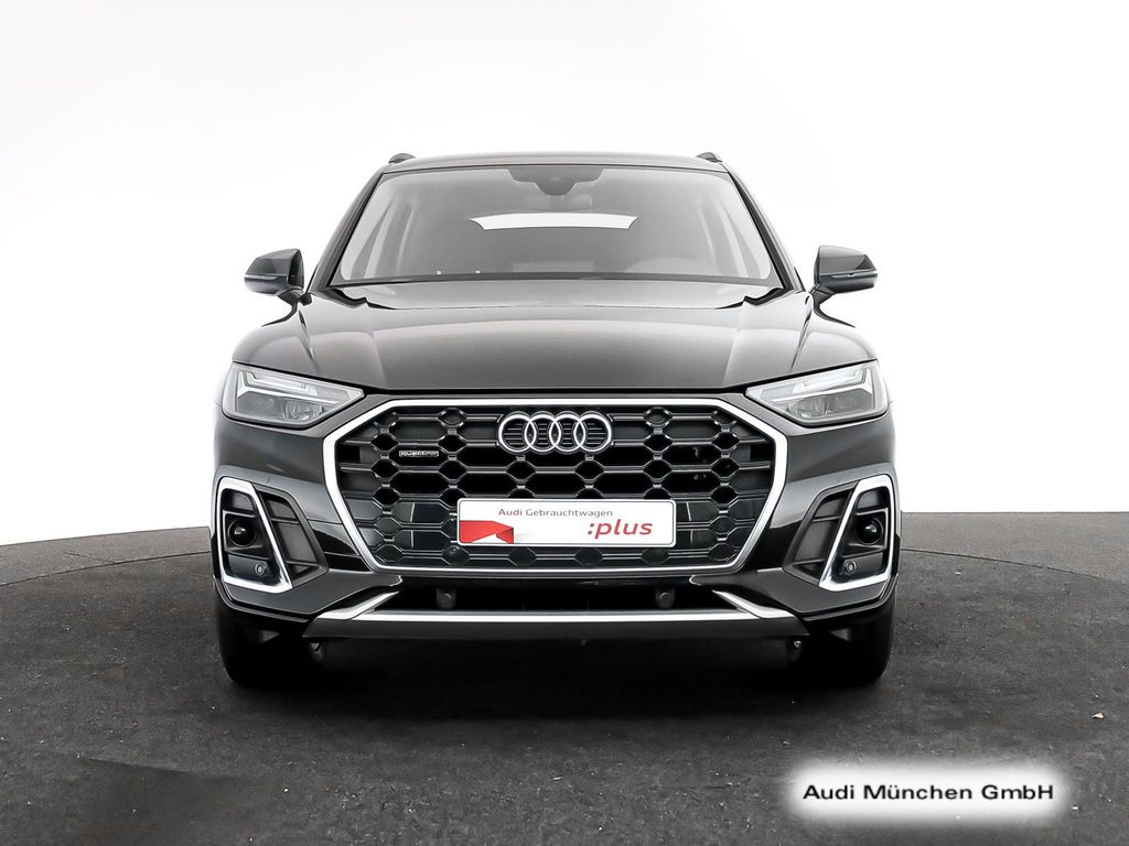 Audi Q5 2024 г. Чёрный, пробег 50818 км