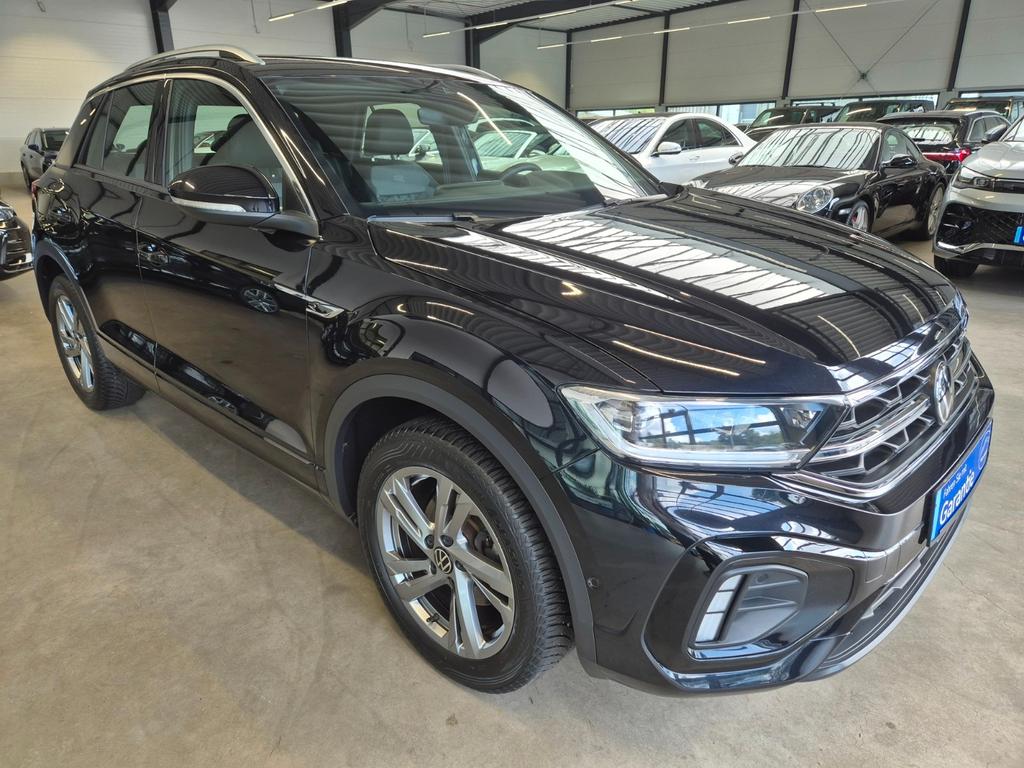 Volkswagen T-Roc 2023 г. Чёрный, пробег 32000 км