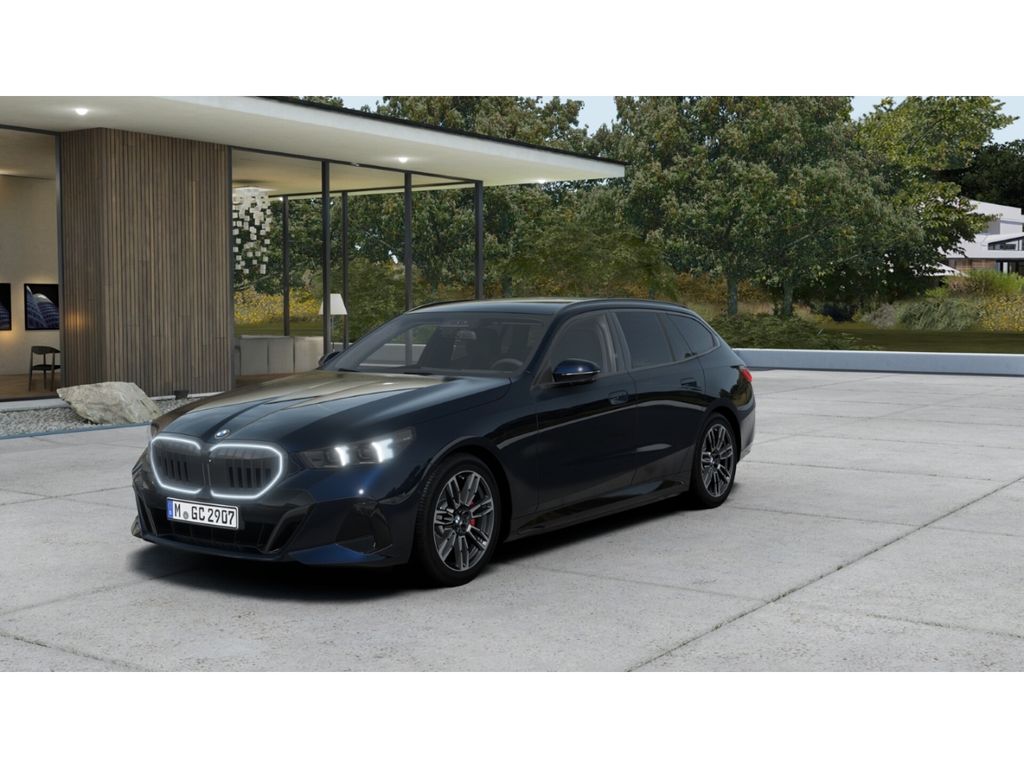 BMW 520 2025 г. Синий, пробег 32900 км