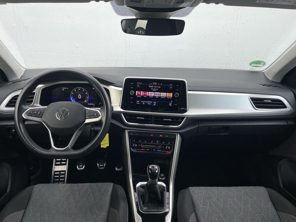 Volkswagen T-Roc 2023 г. Серый, пробег 31110 км