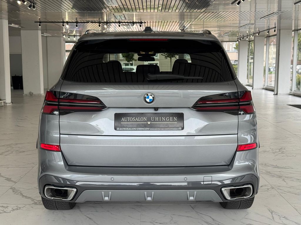 BMW X5 2024 г. Серый, пробег 32152 км