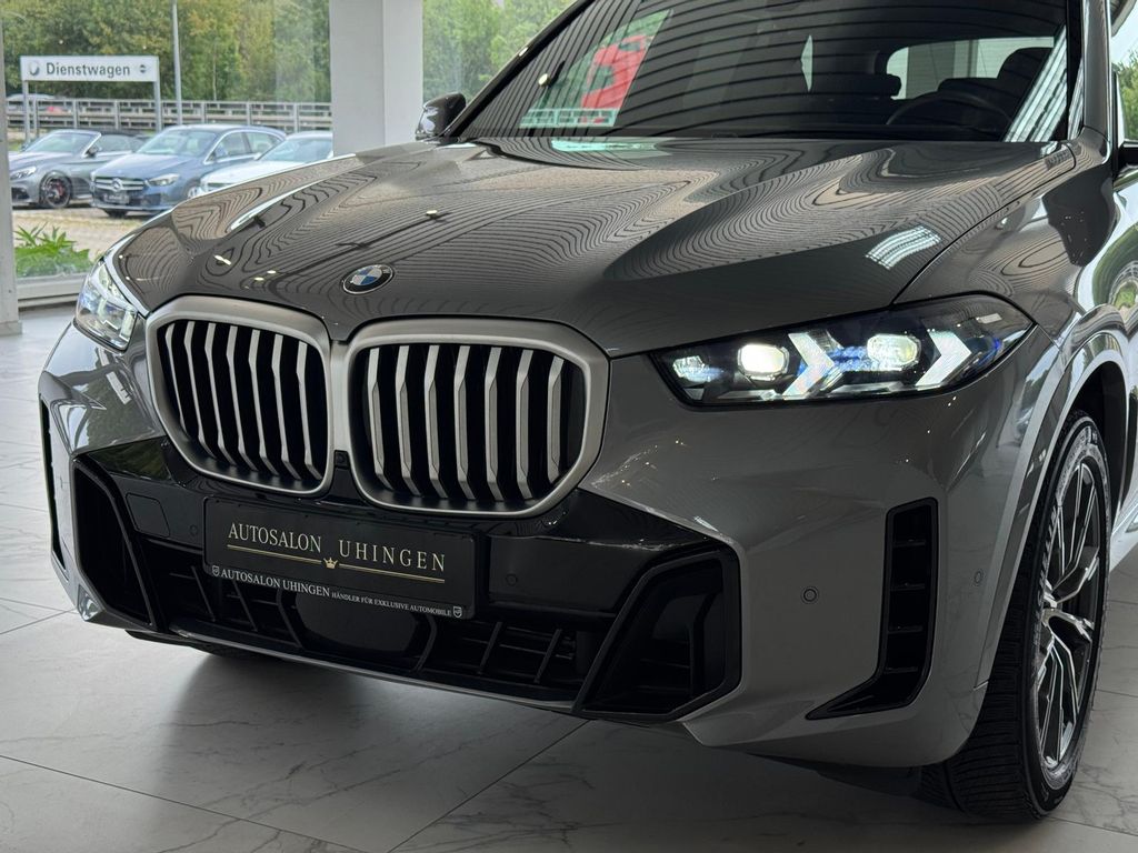 BMW X5 2024 г. Серый, пробег 32152 км