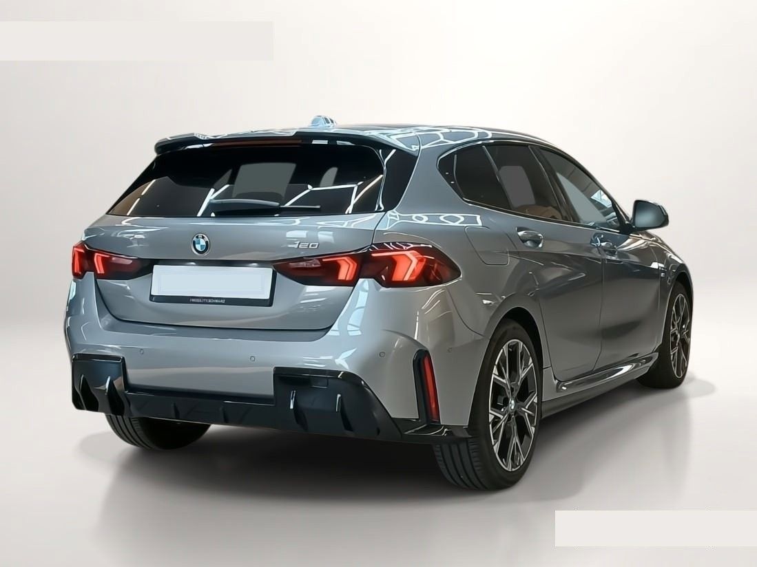 BMW 120 2025 г. Серый, пробег 42200 км