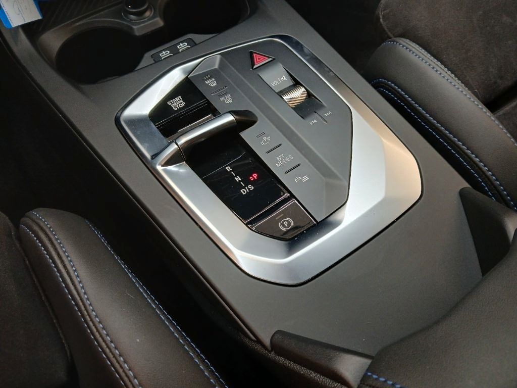 BMW 120 2025 г. Серый, пробег 42200 км