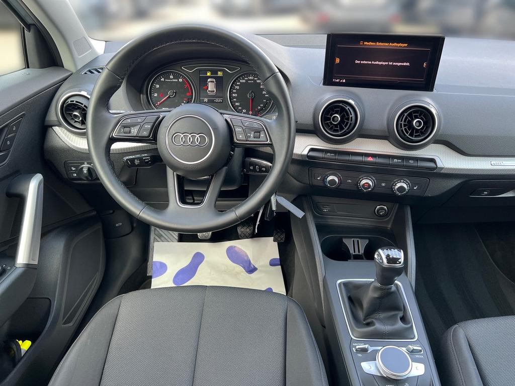 Audi Q2 2022 г. Серебристый, пробег 19652 км