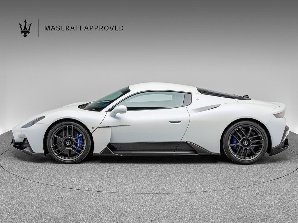 Maserati MC20 2021 г. Белый, пробег 2200 км