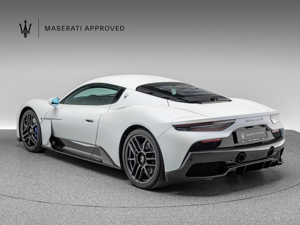 Maserati MC20 2021 г. Белый, пробег 2200 км