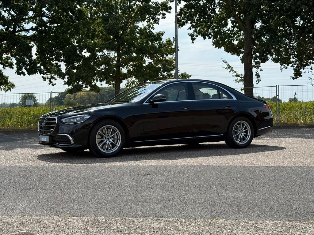 Mercedes-Benz S 450 2022 г. Чёрный, пробег 53910 км