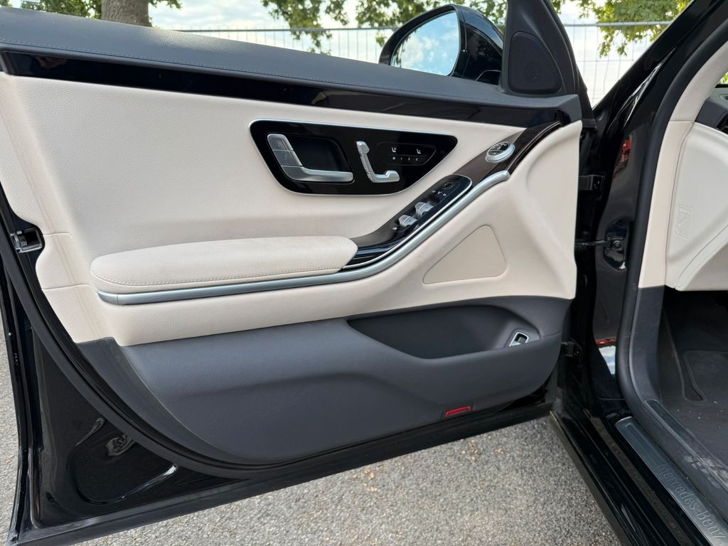Mercedes-Benz S 450 2022 г. Чёрный, пробег 53910 км