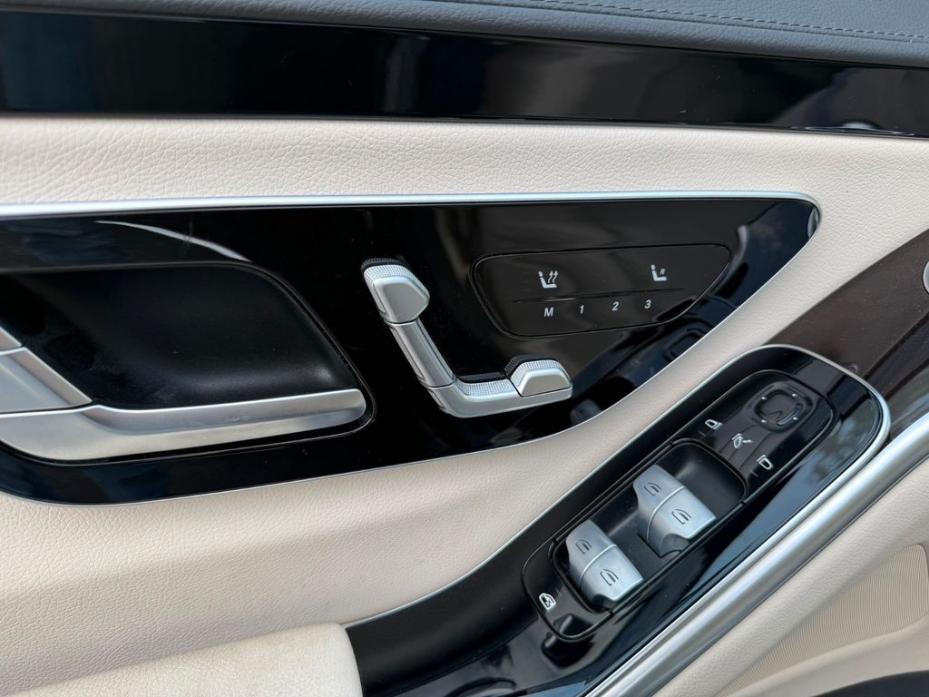Mercedes-Benz S 450 2022 г. Чёрный, пробег 53910 км