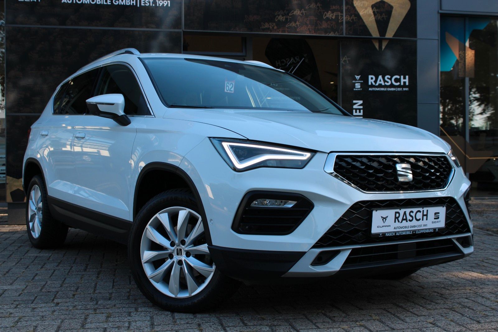 SEAT Ateca 2021 г. Белый, пробег 57877 км