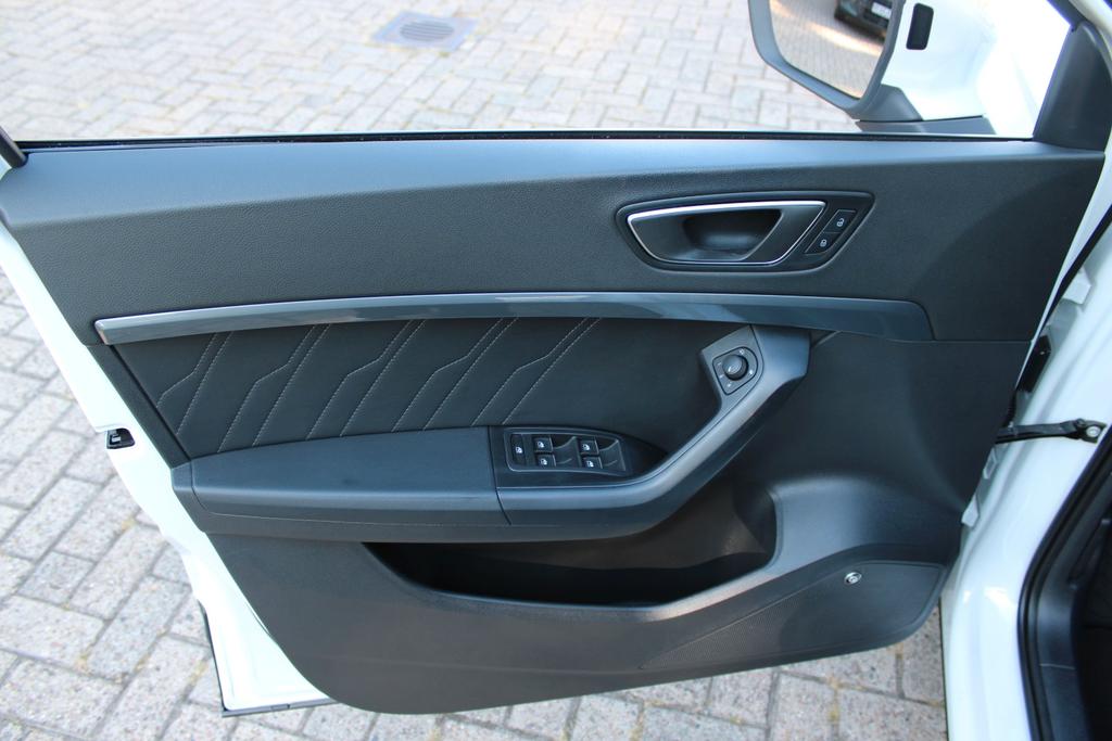SEAT Ateca 2021 г. Белый, пробег 57877 км