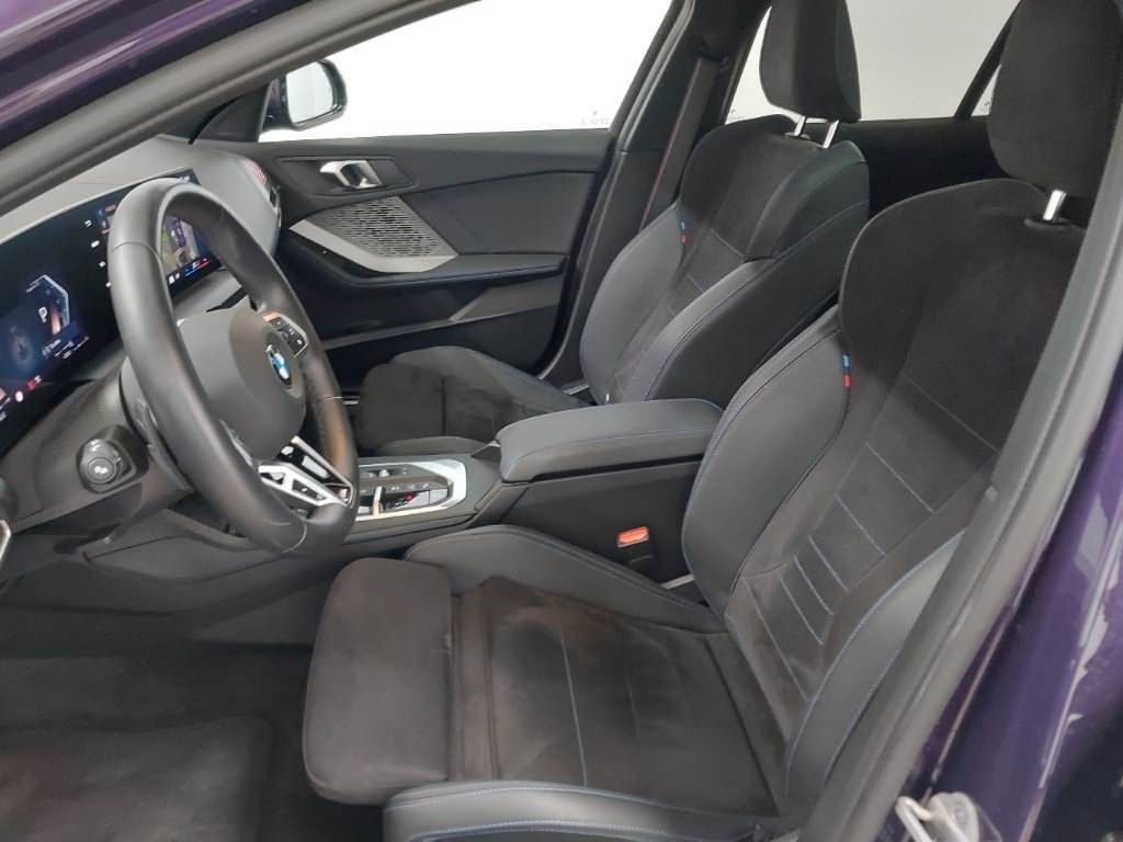 BMW 120 2025 г. Фиолетовый, пробег 37800 км