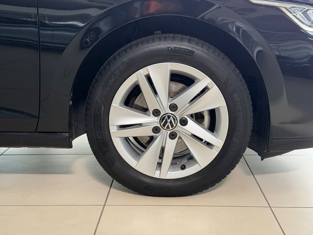 Volkswagen Golf 2025 г. Чёрный, пробег 53630 км