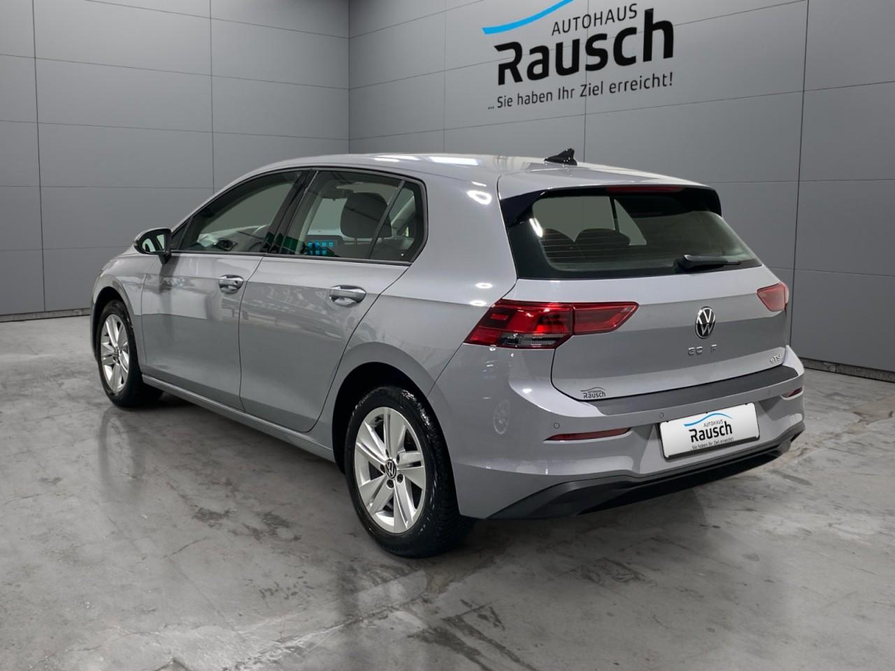 Volkswagen Golf 2023 г. Серый, пробег 40479 км