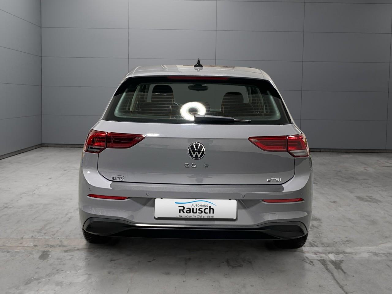 Volkswagen Golf 2023 г. Серый, пробег 40479 км