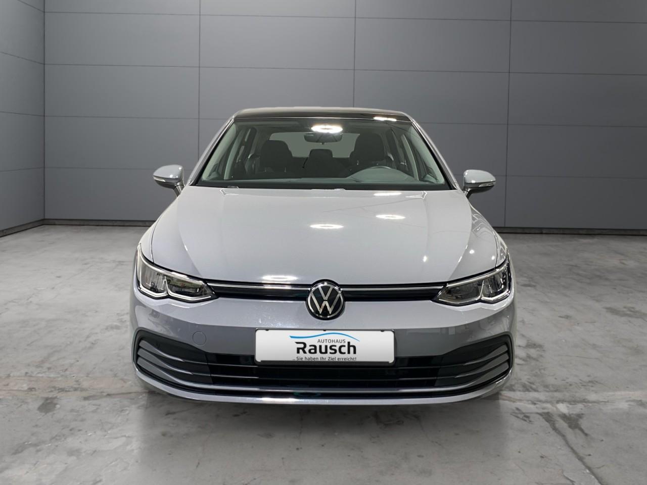 Volkswagen Golf 2023 г. Серый, пробег 40479 км