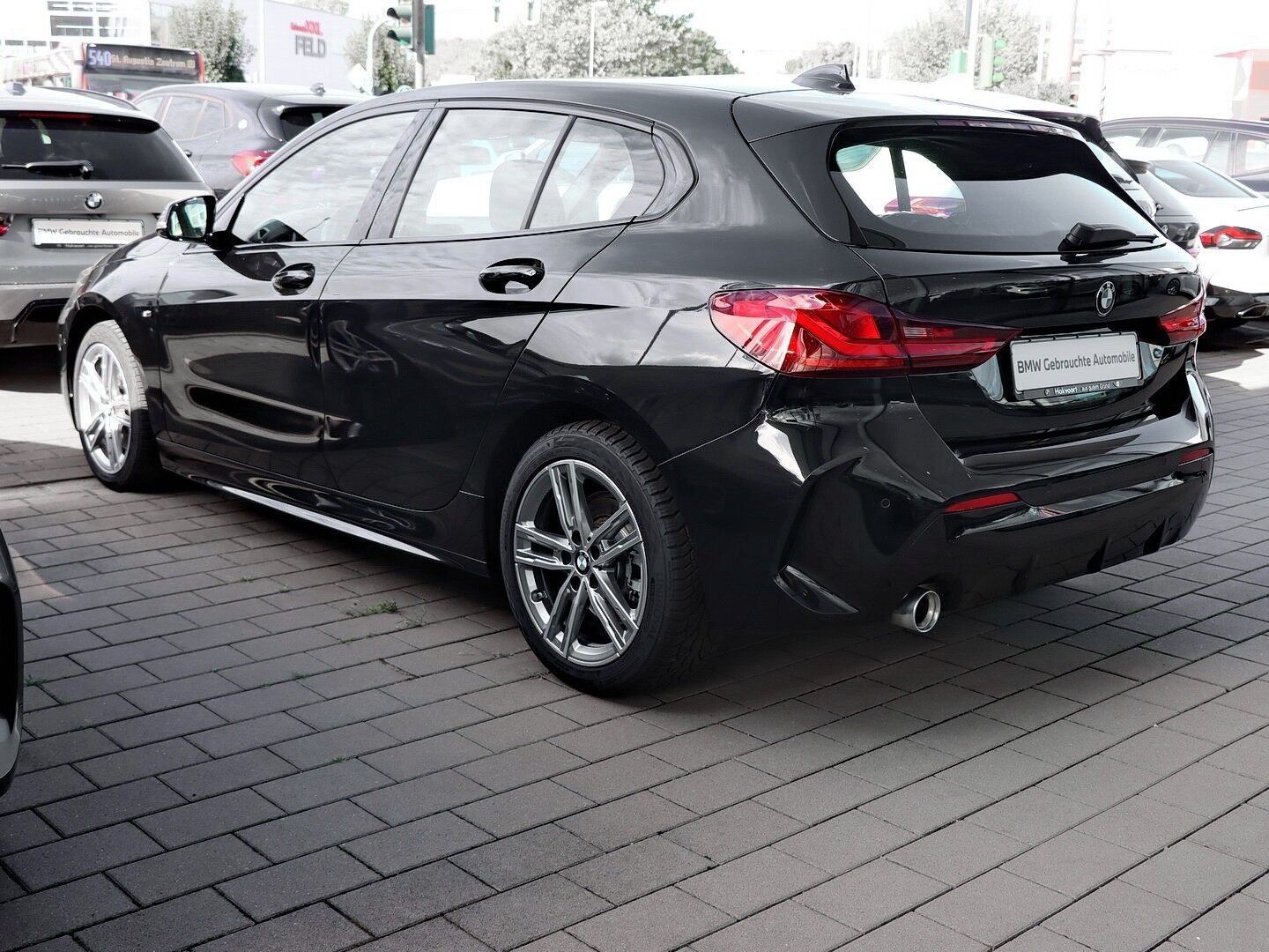 BMW 118 2024 г. Чёрный, пробег 19811 км