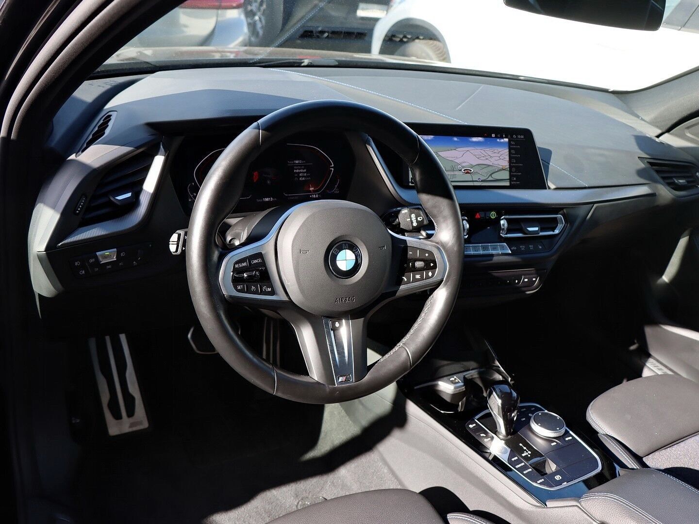 BMW 118 2024 г. Чёрный, пробег 19811 км