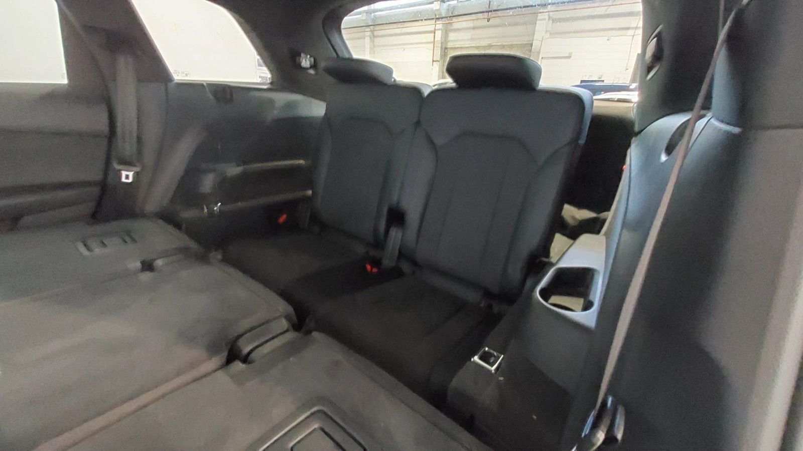 Audi Q7 2023 г. Чёрный, пробег 44000 км