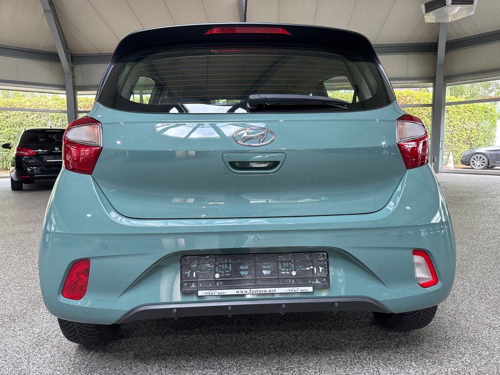 Hyundai i10 2022 г. Зелёный, пробег 52460 км