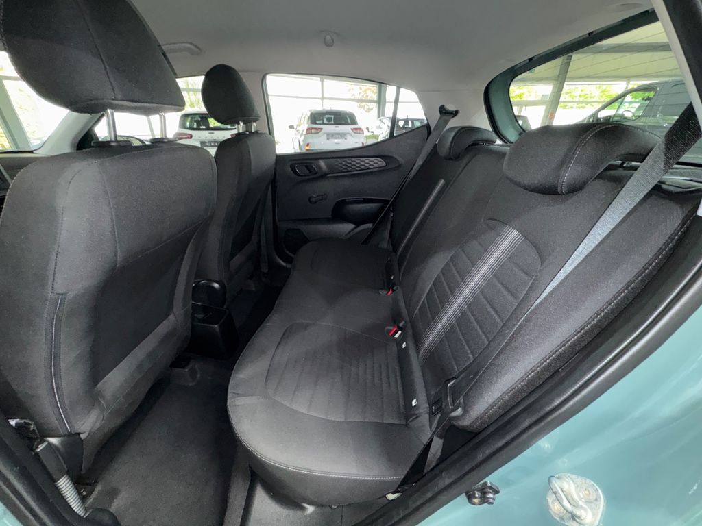 Hyundai i10 2022 г. Зелёный, пробег 52460 км