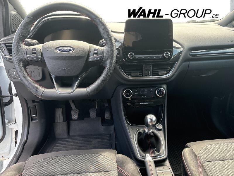 Ford Puma 2022 г. Белый, пробег 46000 км