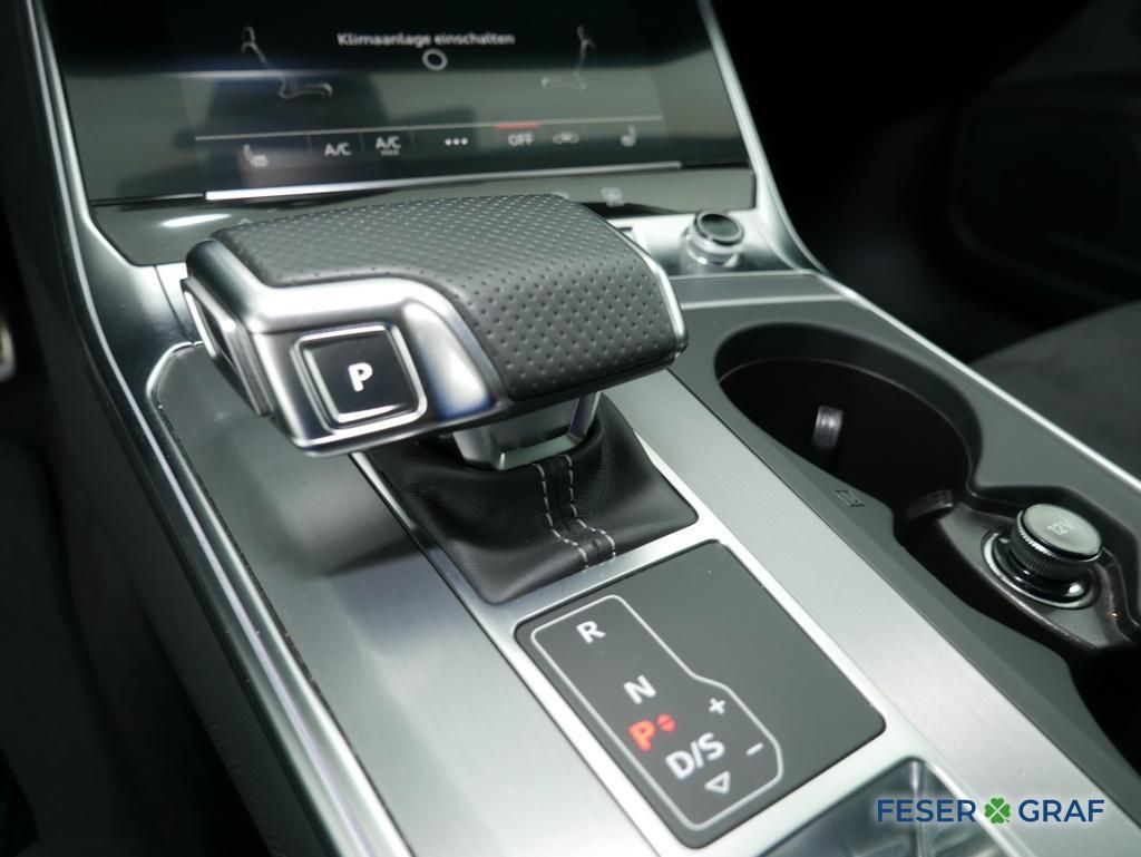 Audi RS6 2024 г. Чёрный, пробег 22500 км