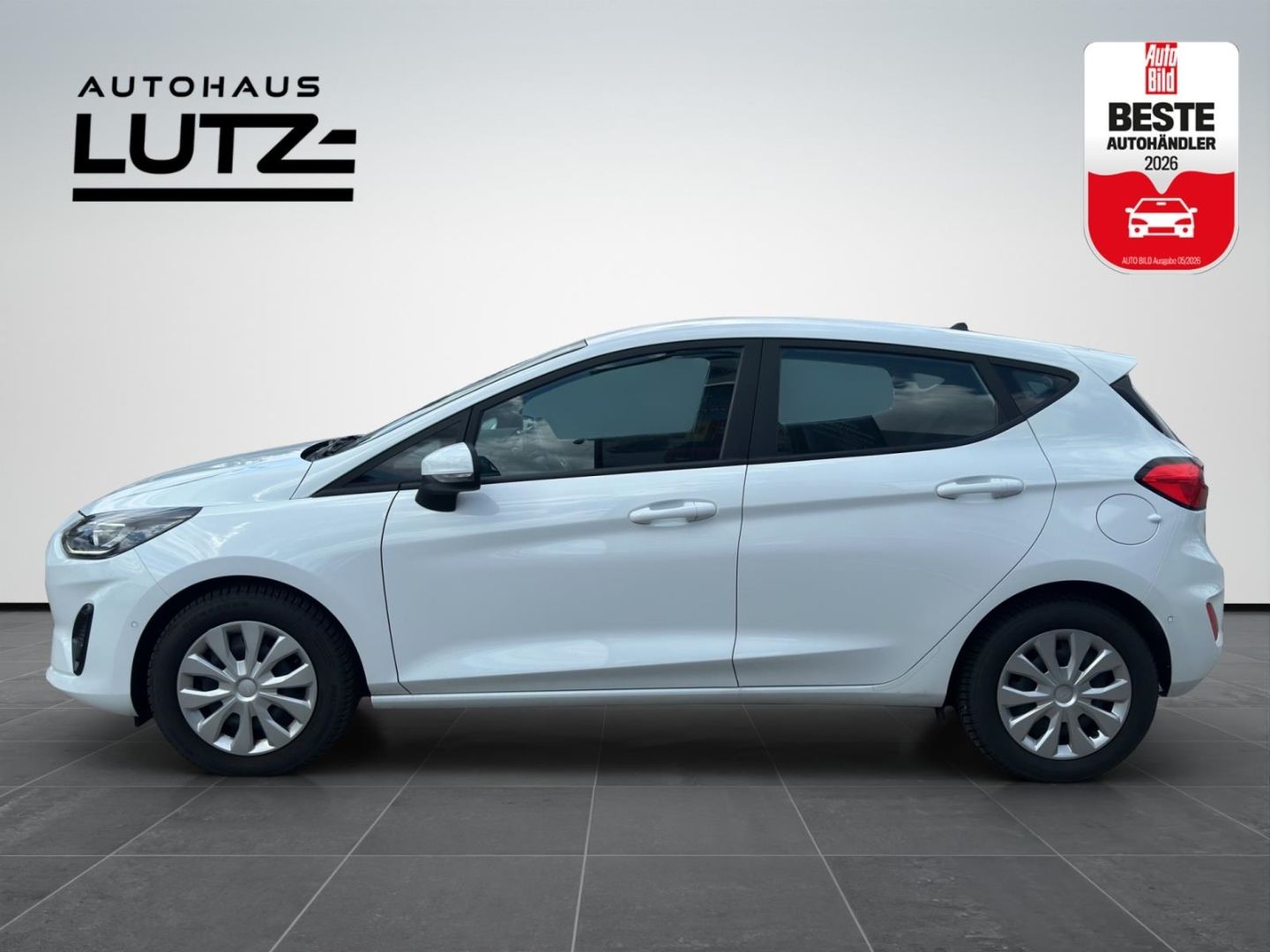 Ford Fiesta 2022 г. Белый, пробег 53300 км