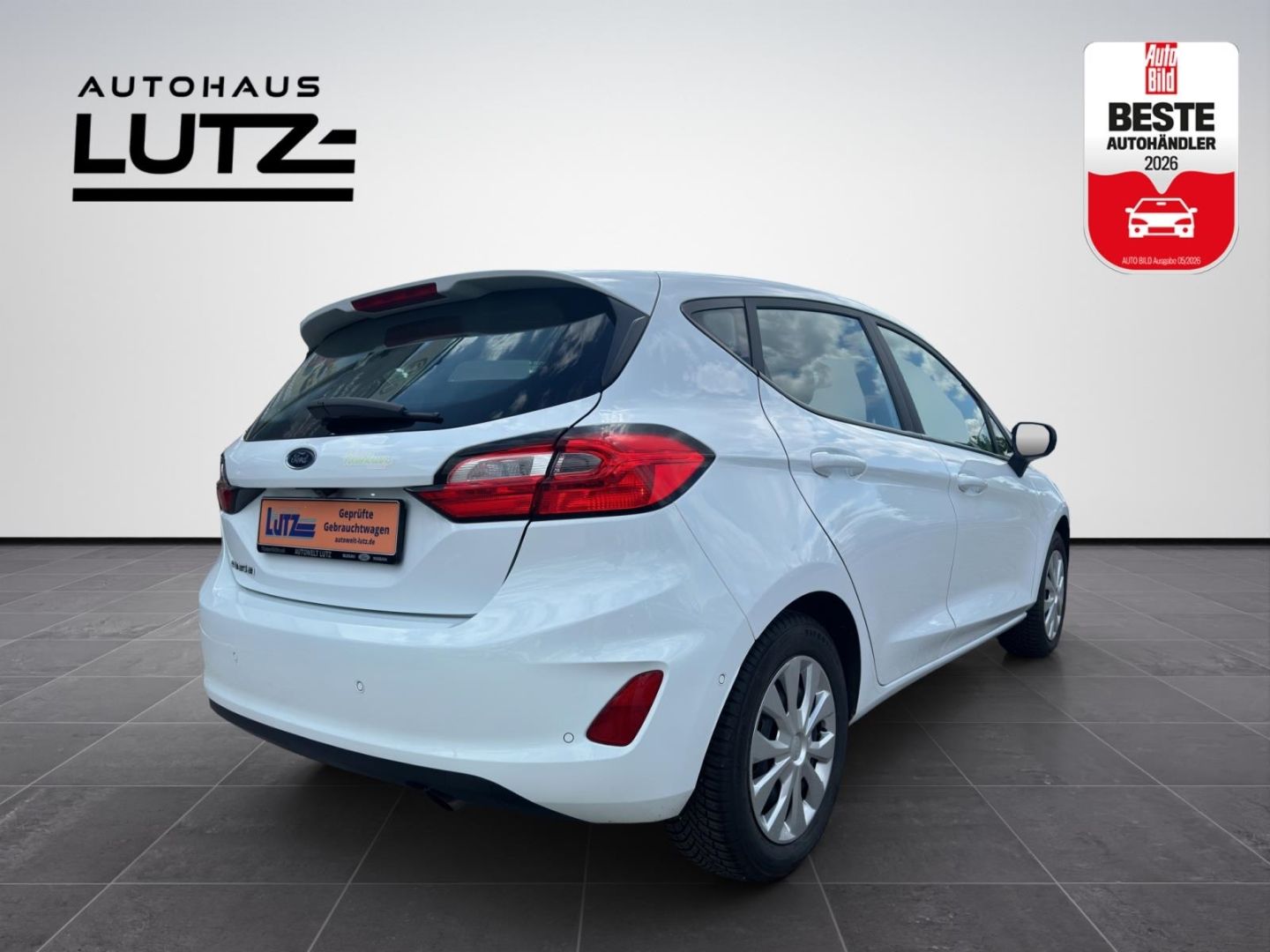 Ford Fiesta 2022 г. Белый, пробег 53300 км