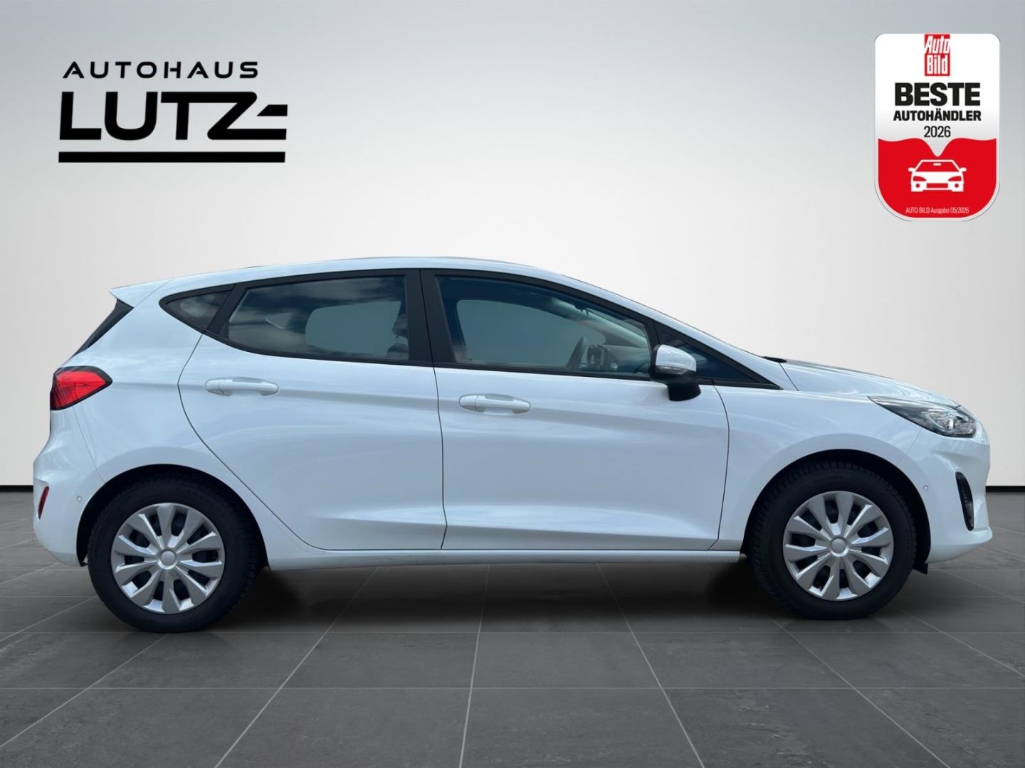 Ford Fiesta 2022 г. Белый, пробег 53300 км