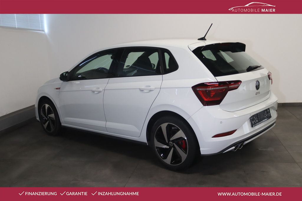 Volkswagen Polo 2023 г. Белый, пробег 39200 км
