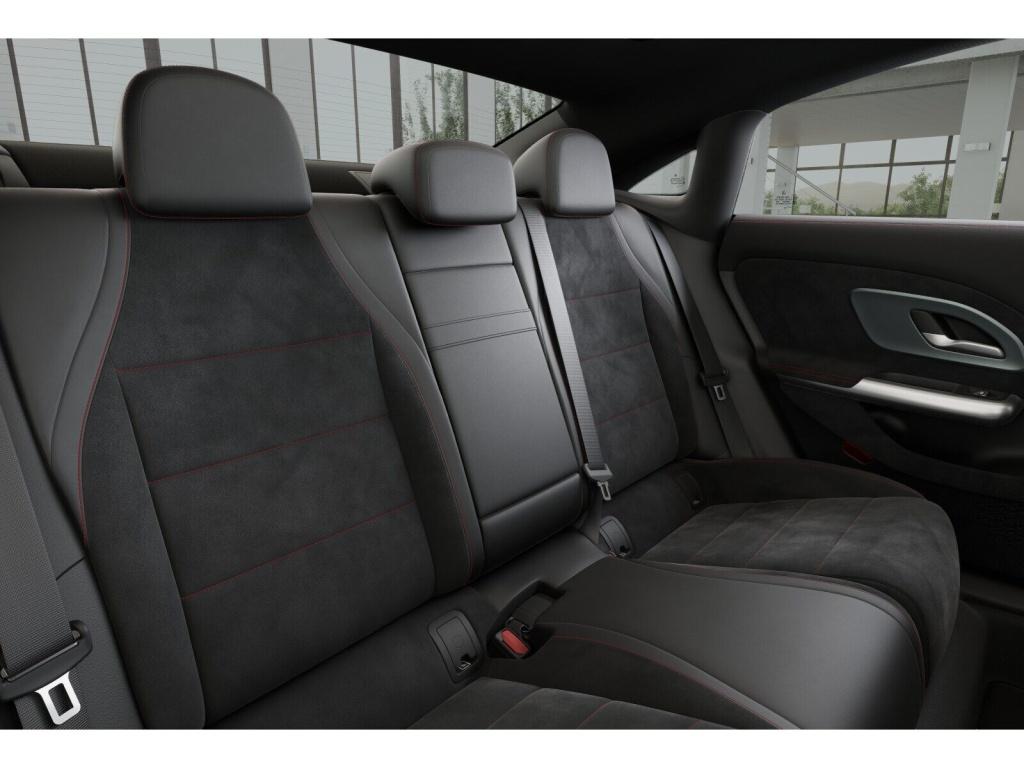 Mercedes-Benz CLA 200 2026 г. Серый, пробег 14500 км