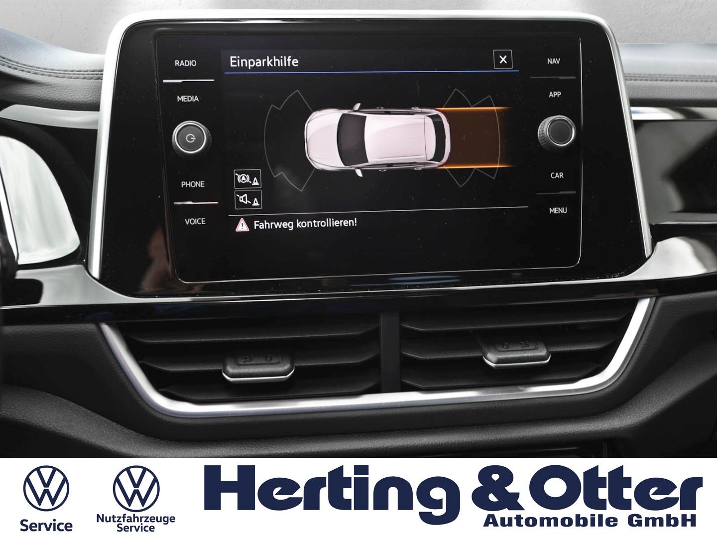 Volkswagen T-Roc 2025 г. Чёрный, пробег 35600 км