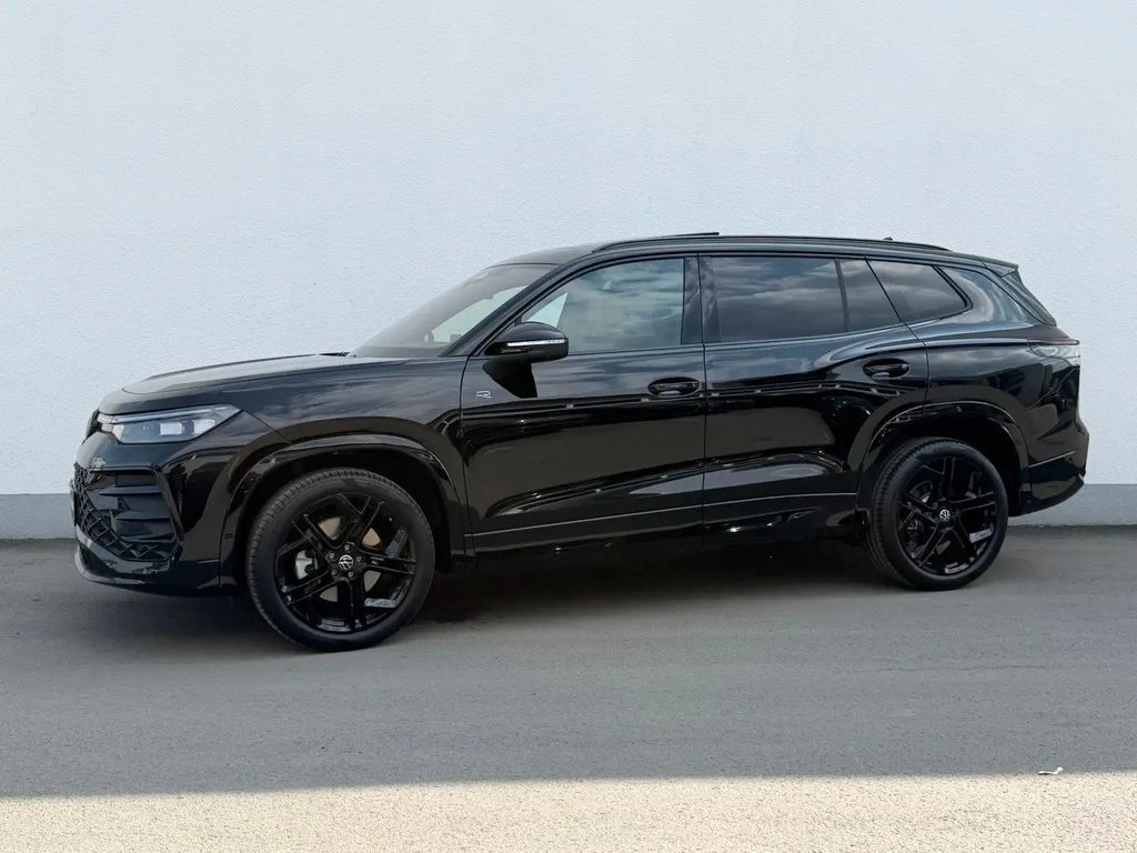 Volkswagen Tayron 2026 г. Чёрный, пробег 10 км