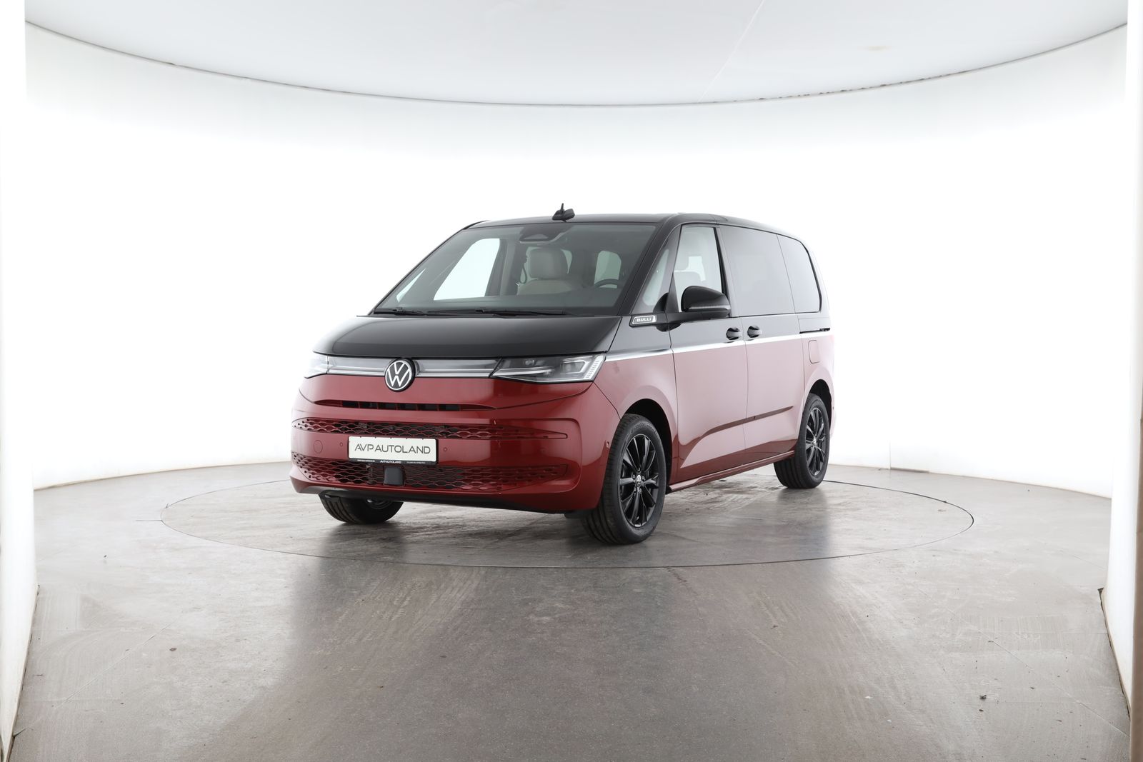 Volkswagen T7 MULTIVAN 2026 г. Красный, пробег 16713 км