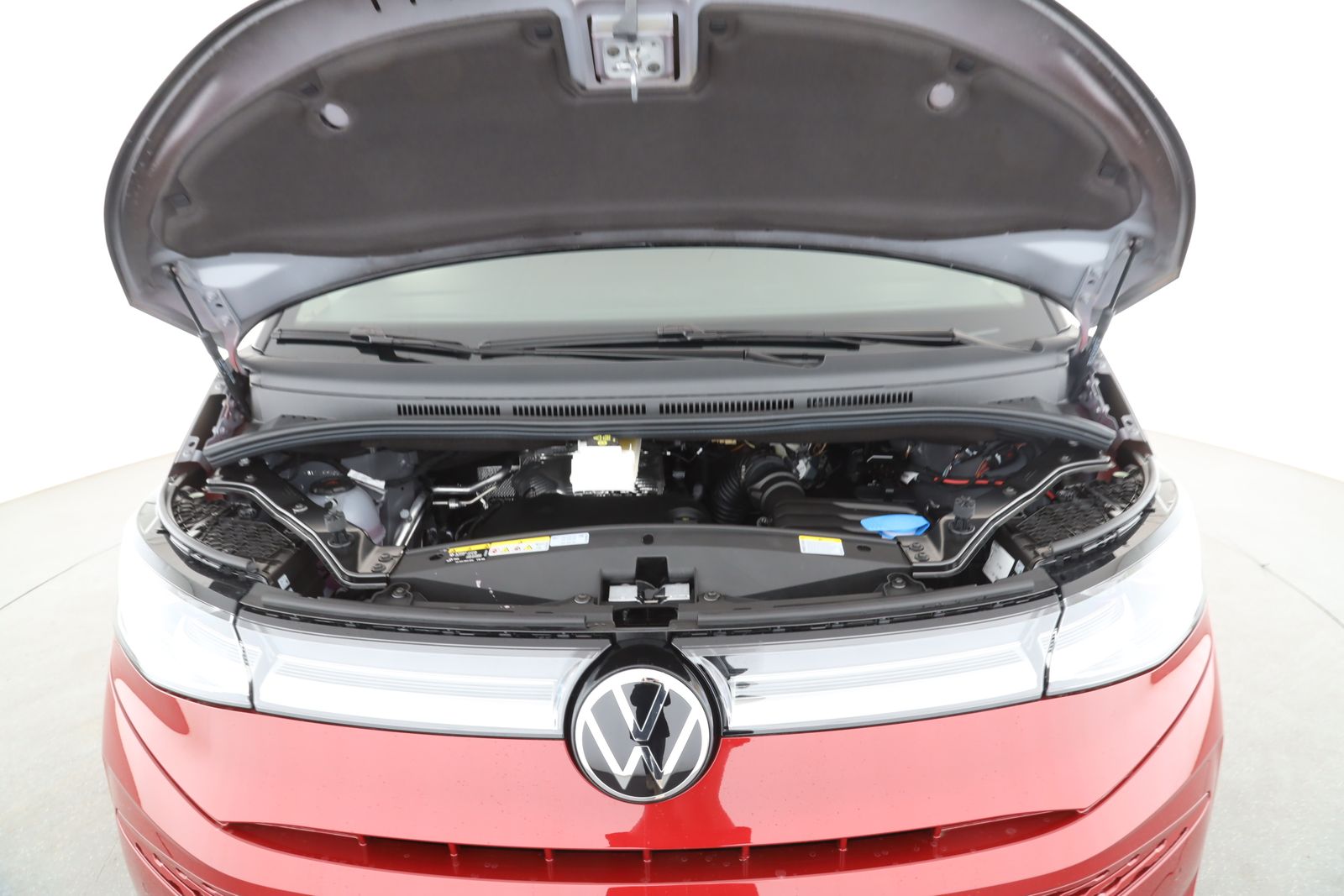Volkswagen T7 MULTIVAN 2026 г. Красный, пробег 16713 км
