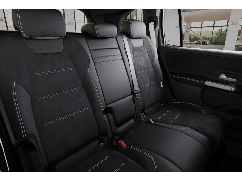 Mercedes-Benz GLB 180 2026 г. Серый, пробег 14500 км