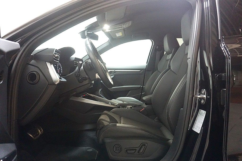 Audi A3 2022 г. Чёрный, пробег 51772 км