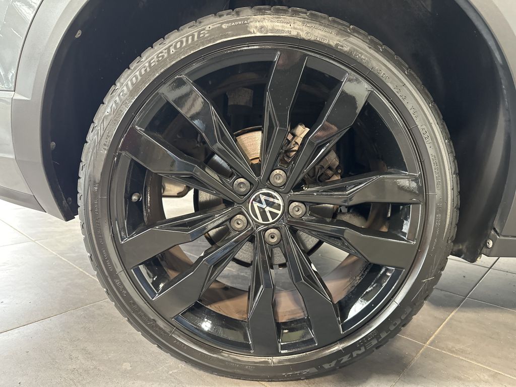 Volkswagen T-Roc 2021 г. Серый, пробег 38450 км