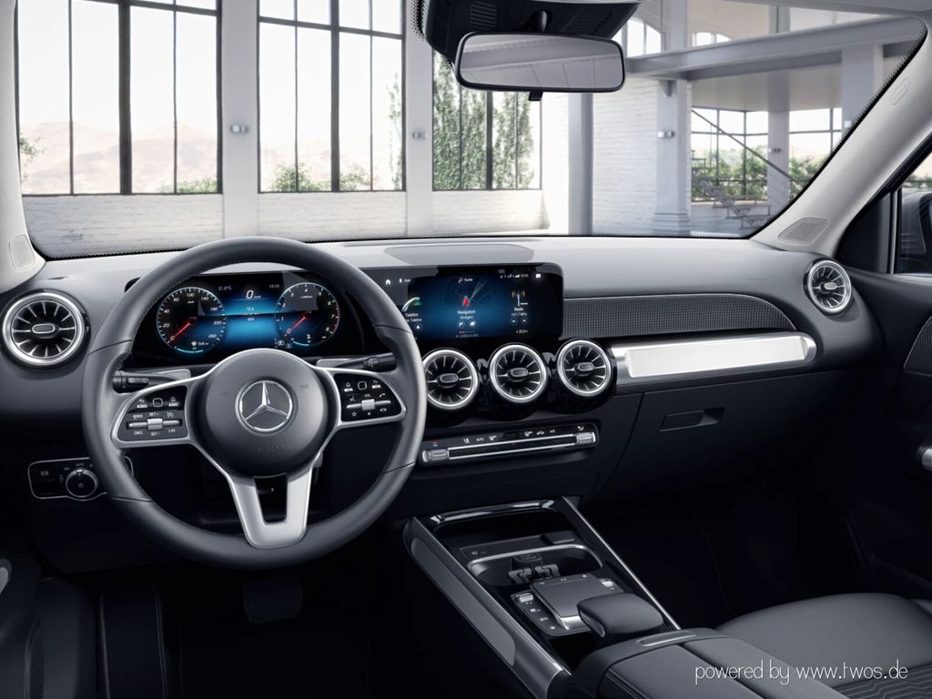Mercedes-Benz GLB 200 2022 г. Серый, пробег 58350 км