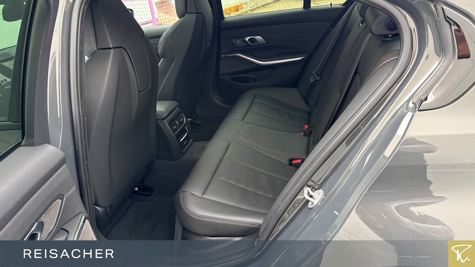 BMW M3 2025 г. Серый, пробег 27700 км