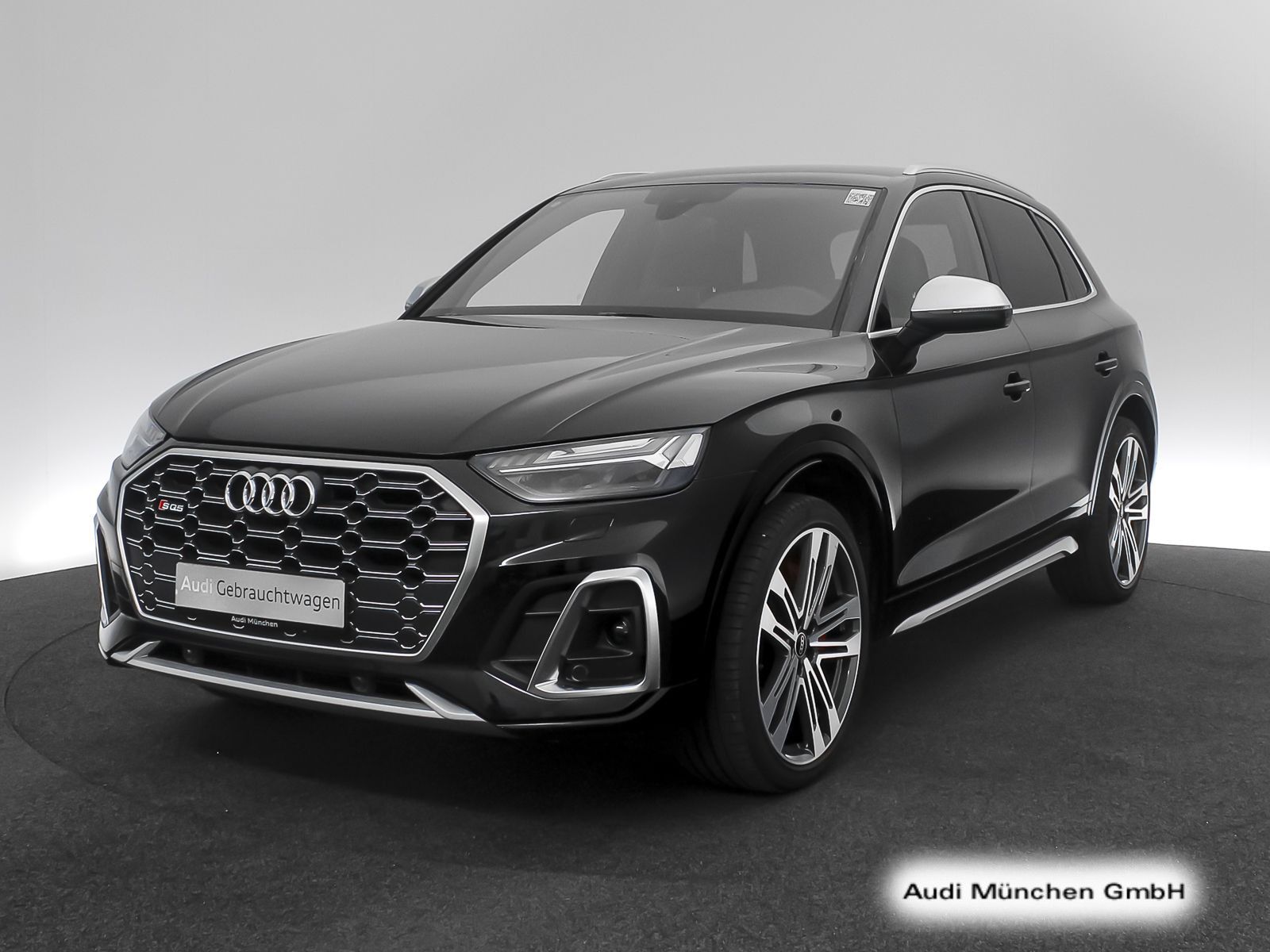Audi SQ5 2023 г. Чёрный, пробег 59519 км