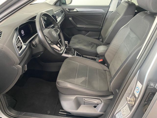 Volkswagen T-Roc 2023 г. Серебристый, пробег 46200 км